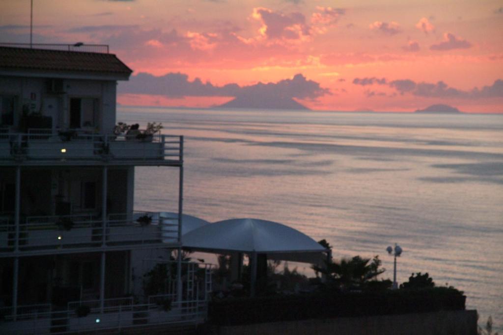 Hotel Valemare Tropea Exteriér fotografie